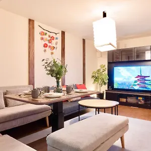 Kizuna 絆 - 5 Bedding In 2 Tatami Rooms, Max 11, 1 And A Half Bath Rooms, 30min To Usj, Kaiyukan Aquarium & Namba, 12min To Kyocera Dome, , Japanese Style Private House アパート
